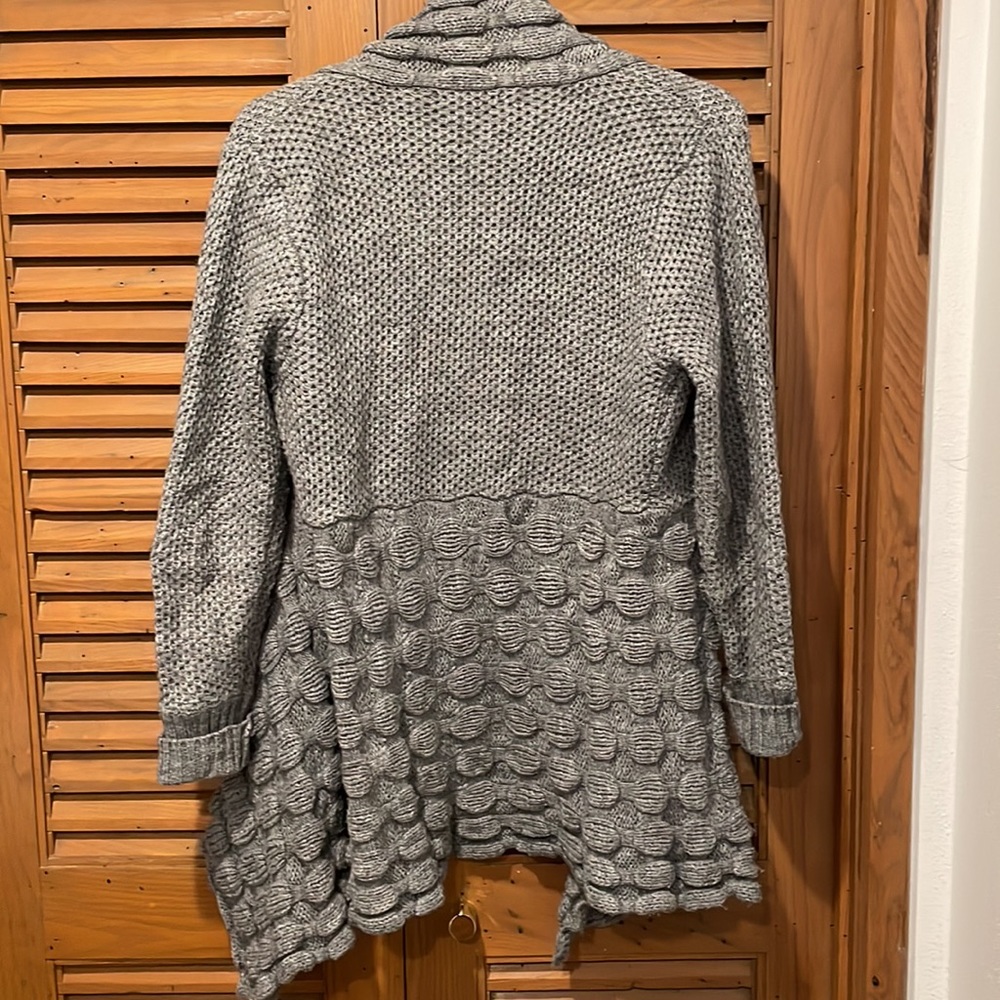 Cover Up Sweater - Picture 2 of 2